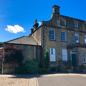  Apartment Carr View Hall Apt3 Grade Ii Listed